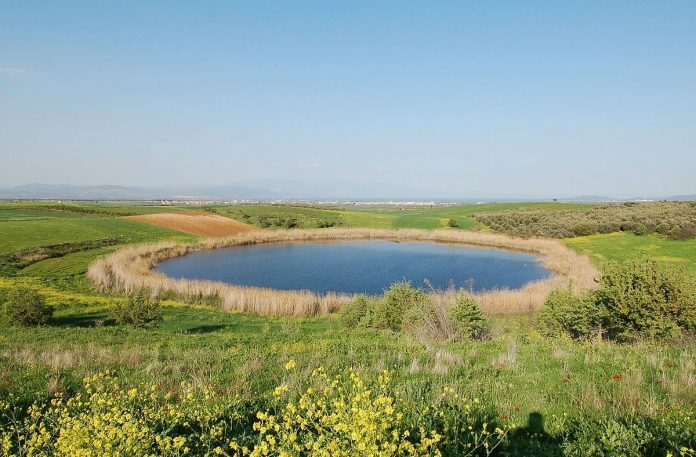 images_photos_2019_05_Zerelia_lakes_east