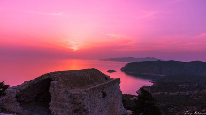 Photo by George Pylarinos