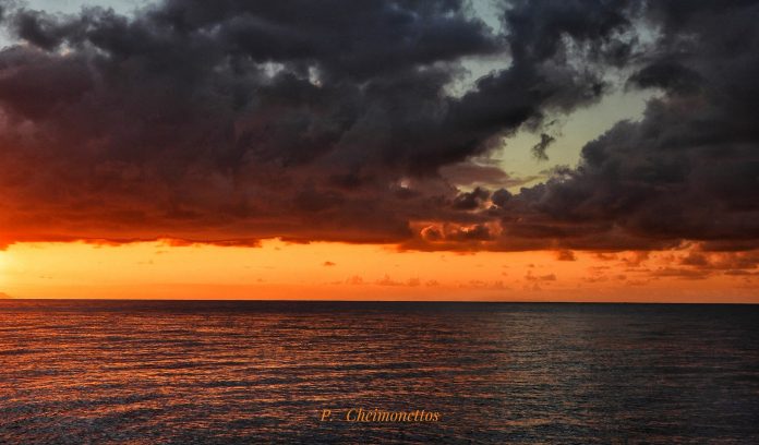 Κρεμαστή - Ρόδος by Petros Cheimonettos