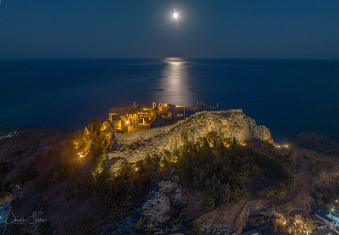 Ρόδος - Η Ακρόπολη της Λίνδου : Φώτο - Statis Christos